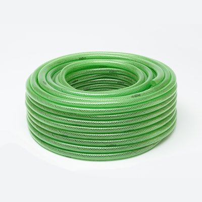 Aproveite o seu jardim ao máximo com a mangueira trançada: resistente, prática e cheia de estilo da Oliplás